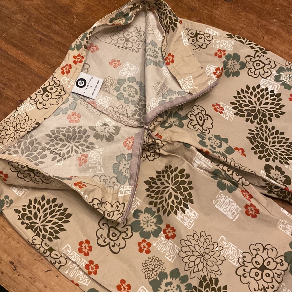 Late 90s early 20s floral capris EUC - Picture 4 of 9